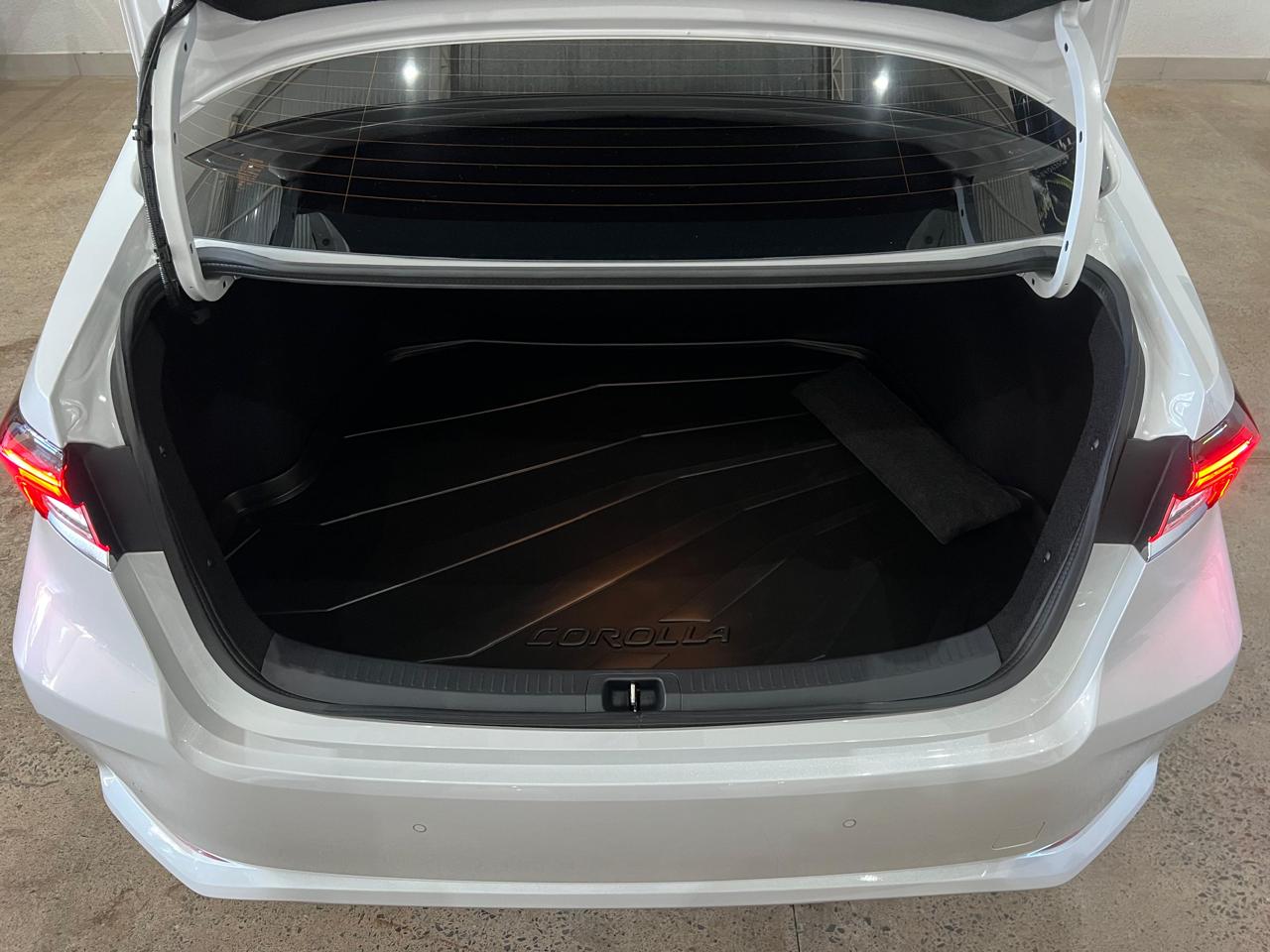 Corolla Altis Premium