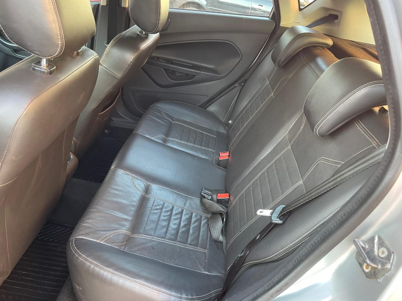 NEW FIESTA 1.6 TITANIUM