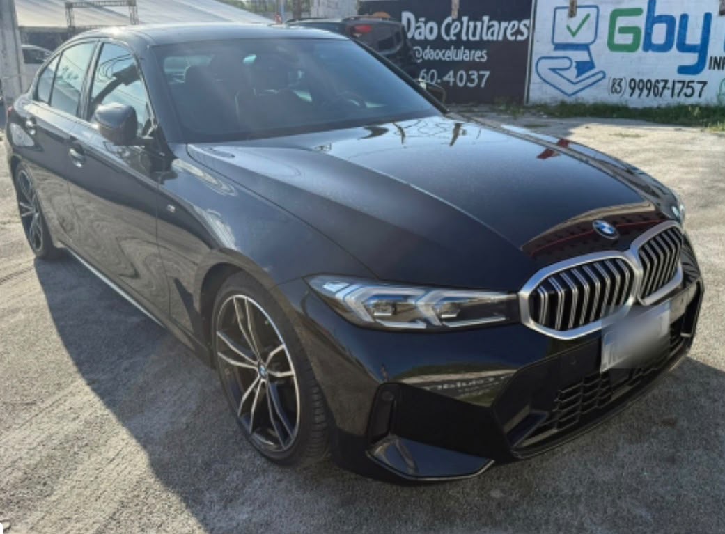 320i